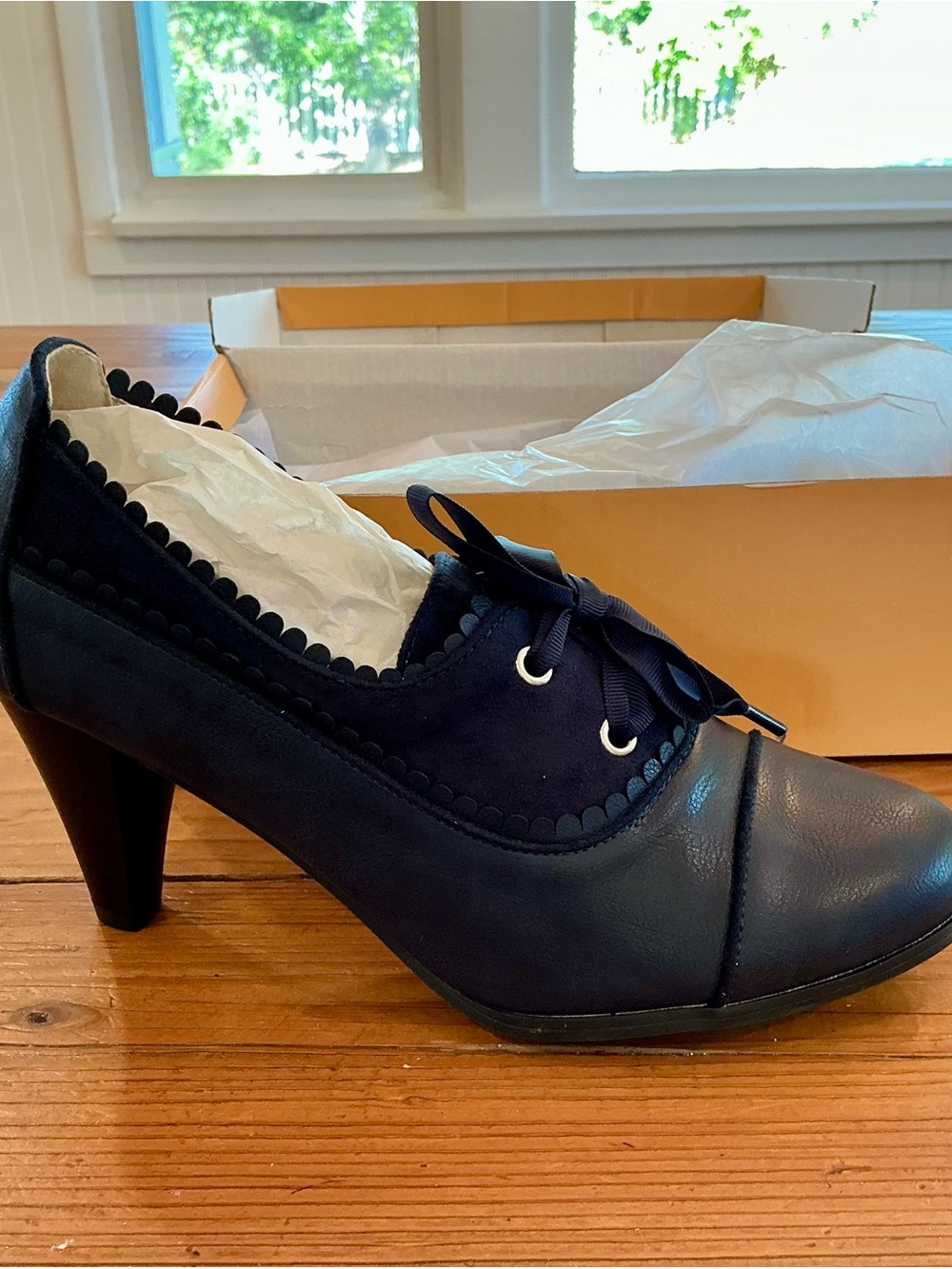 Chase + Chloe Navy Blue Lace-Up Heeled Oxfords